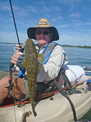 Clear Lake Kayak Catfish Hunt!